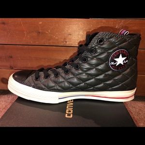 Converse CTAS high EUC men’s 9 MINT